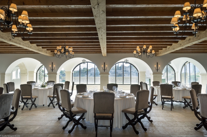 Imagen de los interiores del Hotel Airelles, La Bastide De Gordes. Foto 13