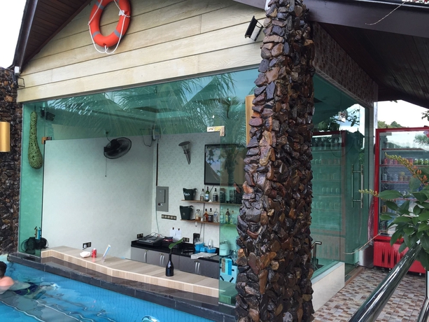 Imagen del bar/restaurante del Hotel Airis Sanctuary Resort. Foto 5