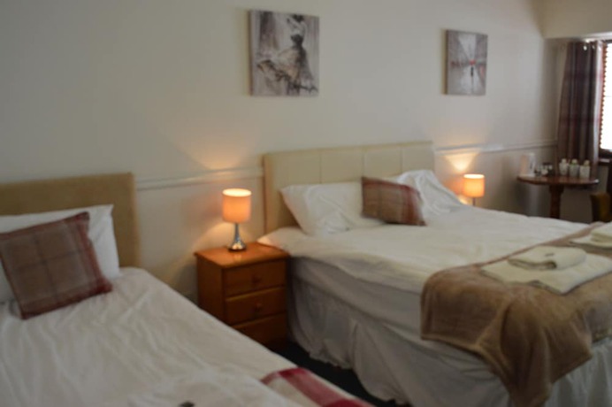 Imagen de la habitación del Hotel Airlie Arms. Foto 5