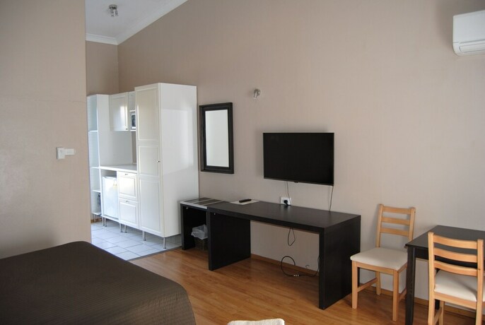 Imagen de la habitación del Hotel Airlie House Motor Inn. Foto 17