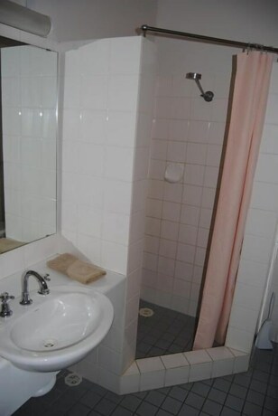 Imagen de la habitación del Hotel Airlie House Motor Inn. Foto 33