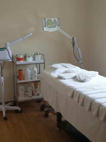 Imagen de los interiores del Hotel Airlink Castle. Foto 17