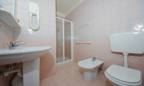 Imagen de la habitación del Hotel Airone - Adults Only. Foto 7