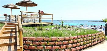 Imagen general del Hotel Airone Bianco Residence Village. Foto 3