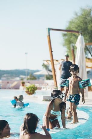 Imagen de la piscina del Hotel Airone, Cerdeña. Foto 13