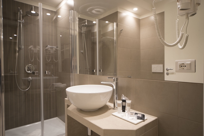 Imagen de la habitación del Hotel Airone City. Foto 15