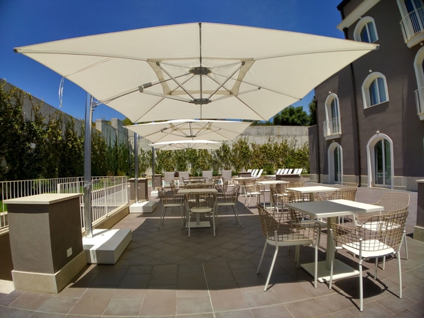 Imagen de la piscina del Hotel Airone City. Foto 19