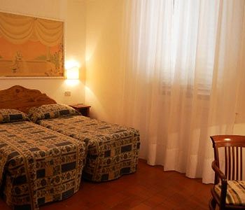 Imagen de la habitación del Hotel Airone, Florencia. Foto 9