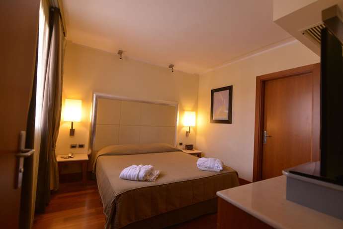 Imagen de la habitación del Hotel Airone, Grosseto. Foto 6