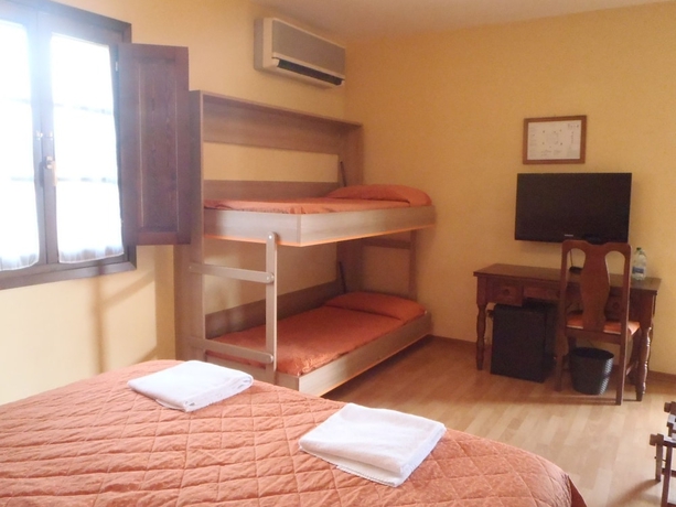 Imagen de la habitación del Hotel Airone Pisa Park. Foto 7