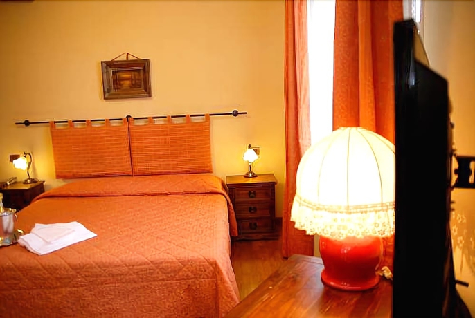 Imagen de la habitación del Hotel Airone Pisa Park. Foto 16