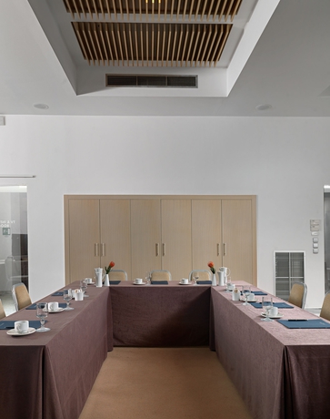 Imagen de los interiores del Hotel Airotel Achaia Beach. Foto 10