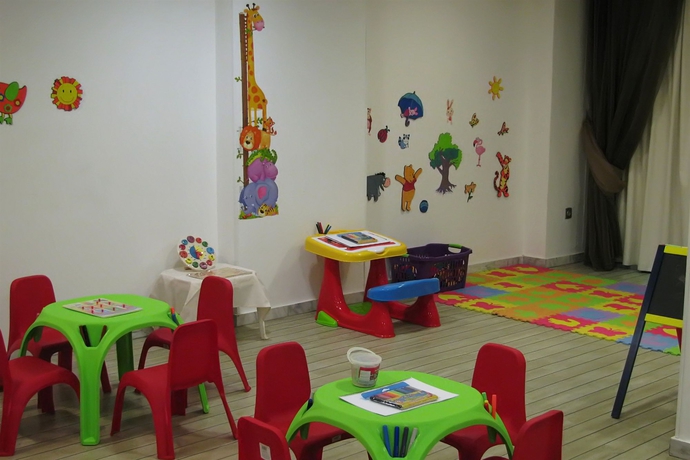 Imagen de los interiores del Hotel Airotel Achaia Beach. Foto 12