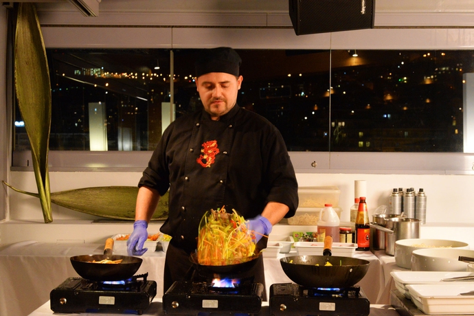 Imagen del bar/restaurante del Hotel Airotel Galaxy. Foto 6