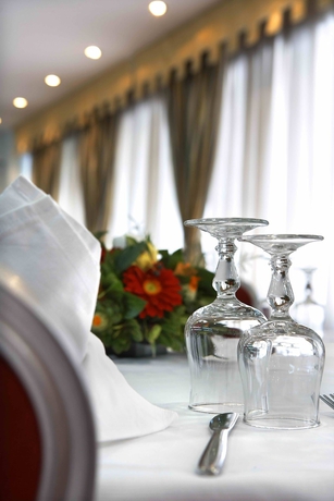 Imagen de los interiores del Hotel Airotel Parthenon. Foto 9