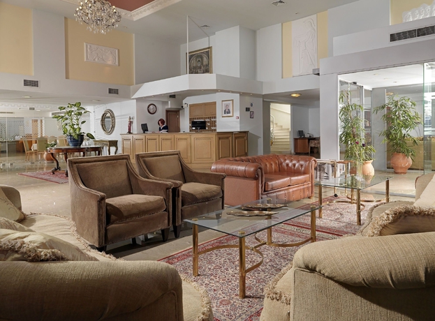 Imagen de los interiores del Hotel Airotel Parthenon. Foto 11