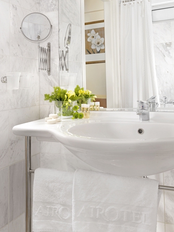 Imagen de la habitación del Hotel Airotel Parthenon. Foto 7