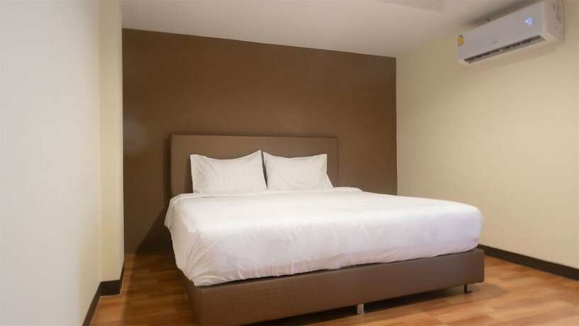 Imagen de la habitación del Hotel Airpor A1. Foto 18