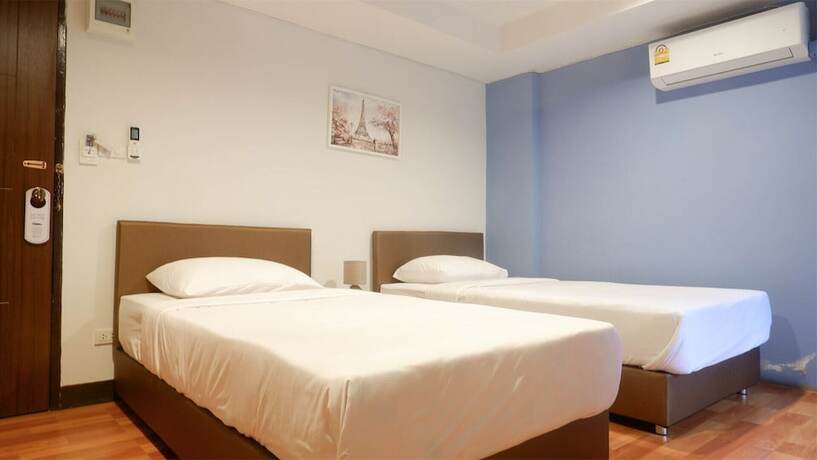 Imagen de la habitación del Hotel Airpor A1. Foto 19
