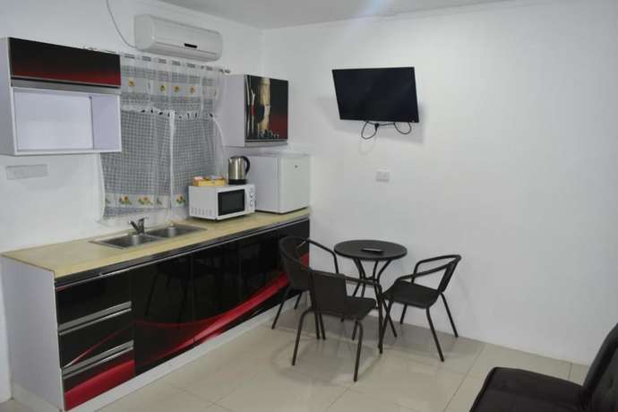 Imagen de la habitación del Hotel Airport Ace. Foto 8