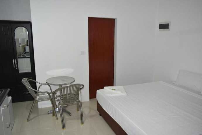 Imagen de la habitación del Hotel Airport Ace. Foto 18