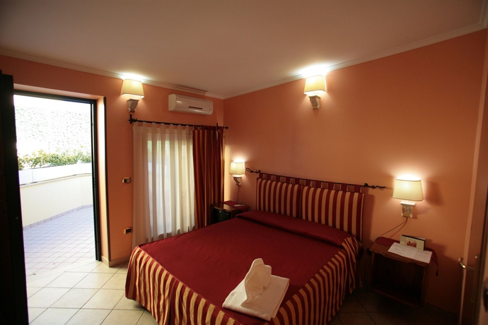 Imagen de la habitación del Hotel Airport, Aeropuerto de Roma-Fiumicino. Foto 7