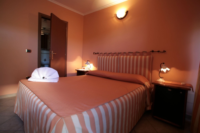 Imagen de la habitación del Hotel Airport, Aeropuerto de Roma-Fiumicino. Foto 12