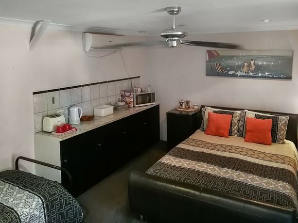 Imagen de la habitación del Hotel Airport Bandb. Foto 22