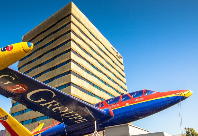 Imagen de los exteriores del Hotel Airport Basel. Foto 10