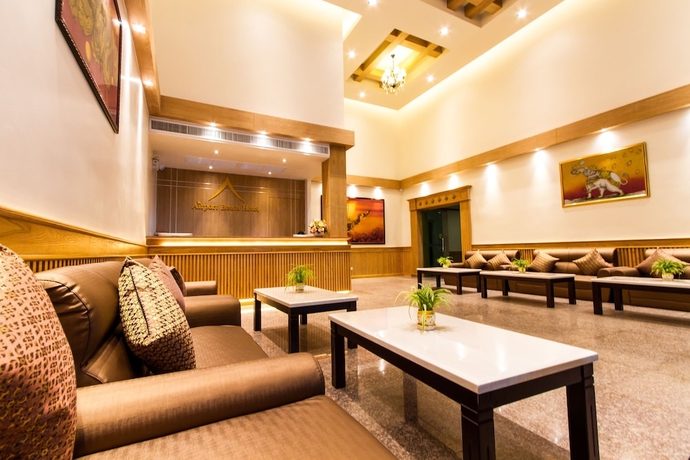 Imagen de los interiores del Hotel Airport Beach Hotel Phuket. Foto 14