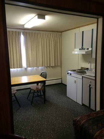 Imagen de la habitación del Hotel Airport Chalet. Foto 8