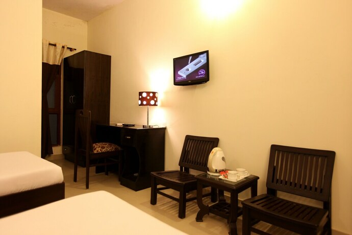 Imagen de la habitación del Hotel Airport City. Foto 17