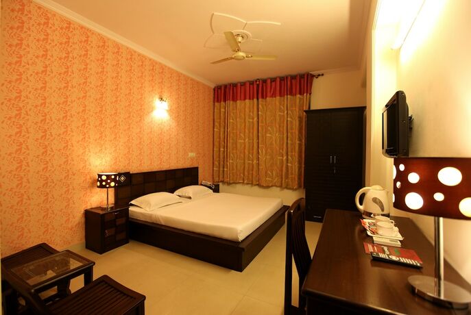 Imagen de la habitación del Hotel Airport City. Foto 20