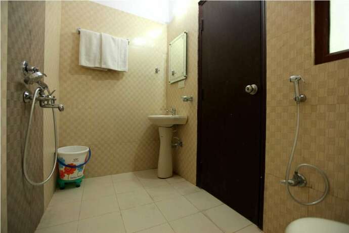 Imagen de la habitación del Hotel Airport City. Foto 25