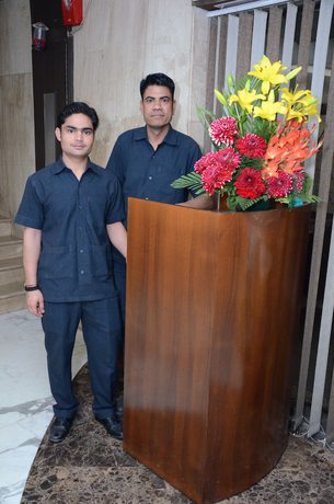 Imagen de los interiores del Hotel Airport Grand Delhi. Foto 17