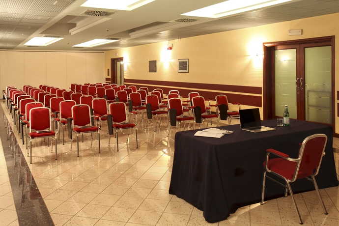 Imagen de los interiores del Hotel Airport, Grassobbio. Foto 13