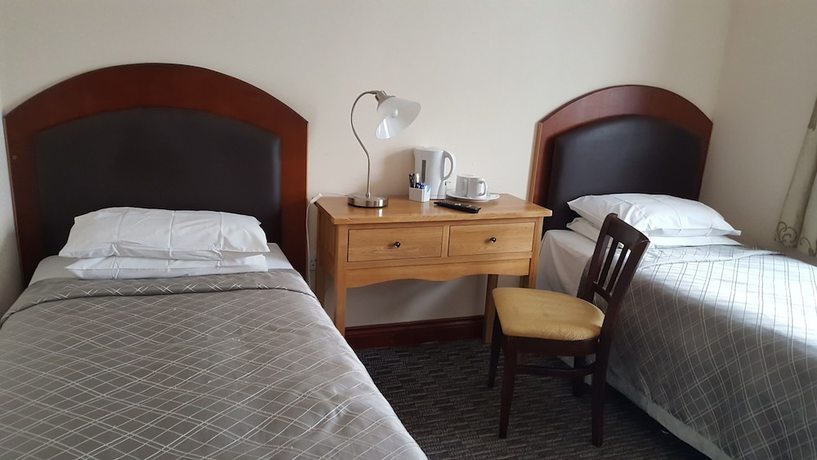 Imagen de la habitación del Hotel Airport Guest House, Colnbrook. Foto 10