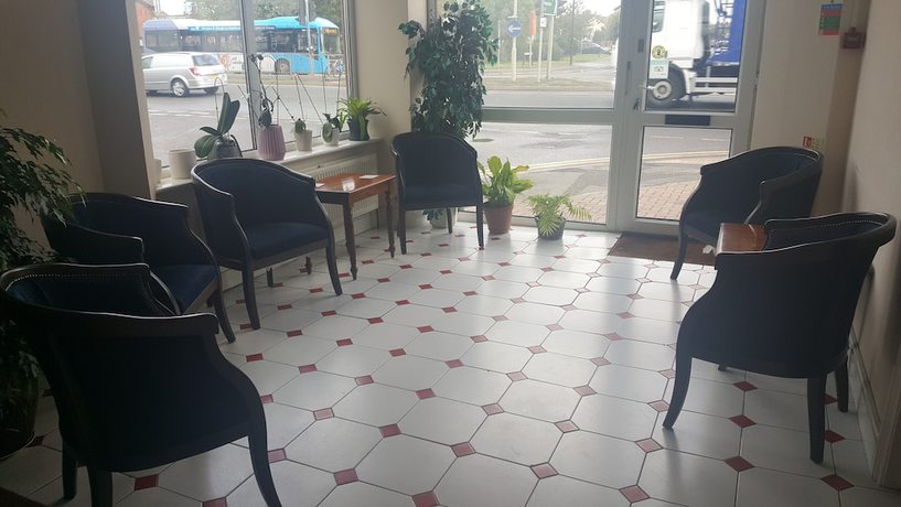 Imagen de los interiores del Hotel Airport Guest House, Colnbrook. Foto 19