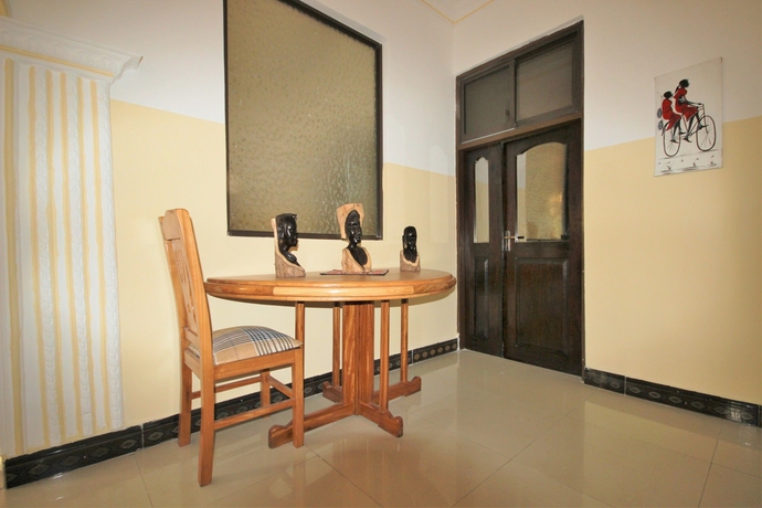 Imagen de los interiores del Hotel Airport Guesthouse. Foto 13