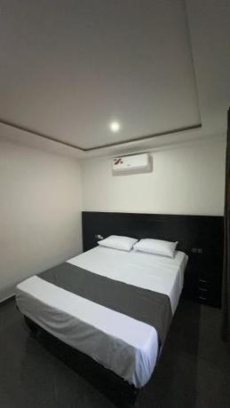 Imagen general del Hotel Airport INN, Lom&eacute;. Foto 10