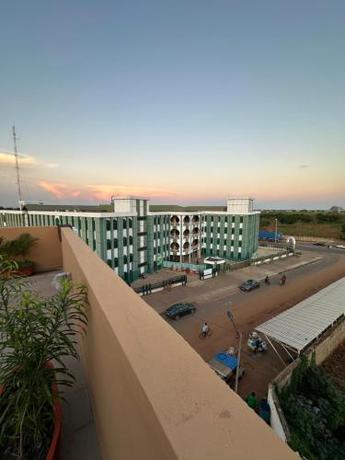 Imagen general del Hotel Airport INN, Lom&eacute;. Foto 13