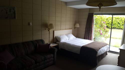 Imagen de la habitación del Hotel Airport Inn. Foto 2