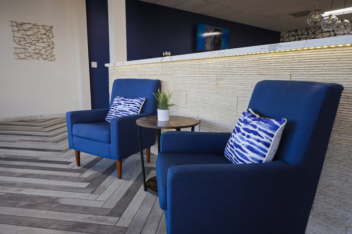 Imagen de los interiores del Hotel Airport Inn. Foto 18