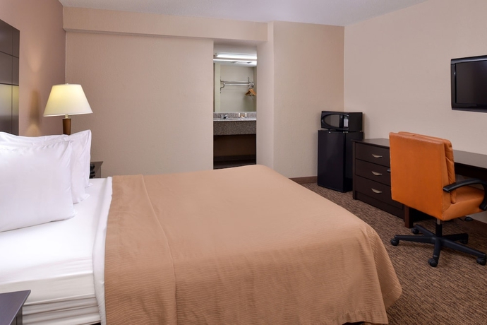 Imagen de la habitación del Hotel Airport Inn. Foto 13