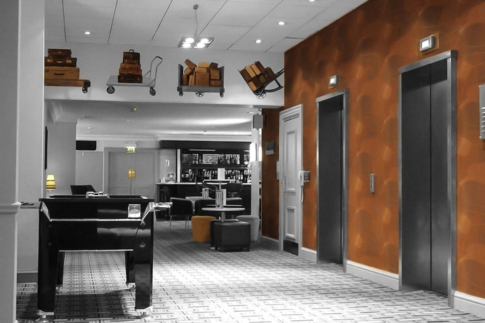 Imagen de los interiores del Hotel Airport Inn Gatwick. Foto 18