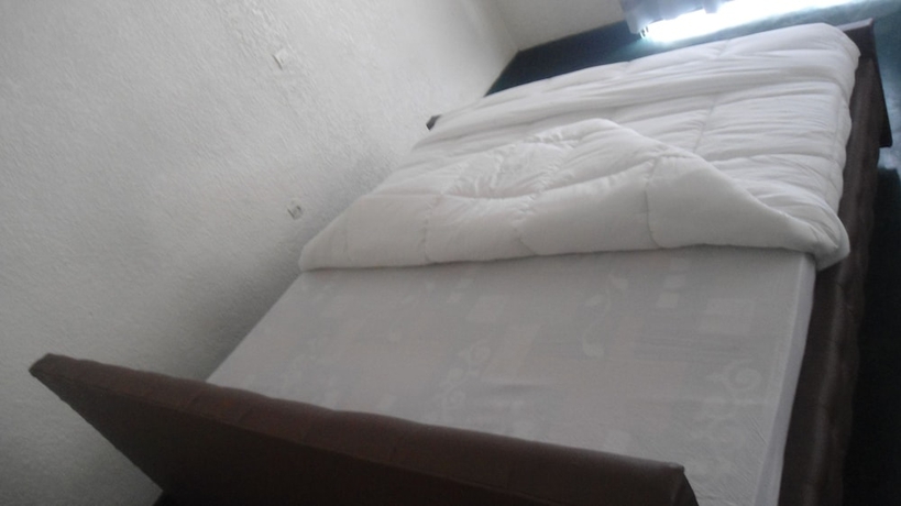 Imagen de la habitación del Hotel Airport Inn Motel. Foto 8