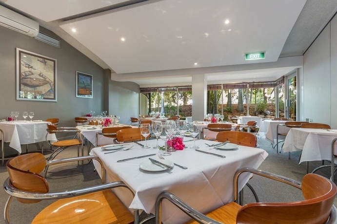 Imagen del bar/restaurante del Hotel Airport International Brisbane. Foto 4