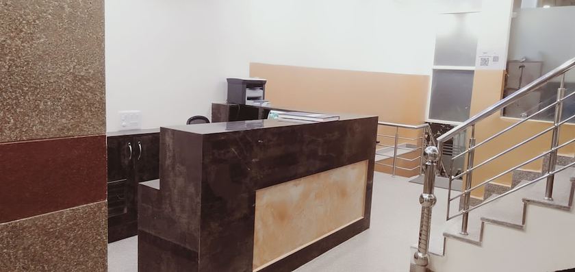 Imagen de los interiores del Hotel Airport J P Palace. Foto 16