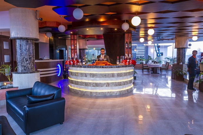 Imagen del bar/restaurante del Hotel Airport, Katmandu. Foto 3