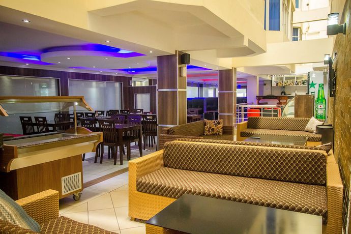 Imagen de los interiores del Hotel Airport Landing. Foto 20